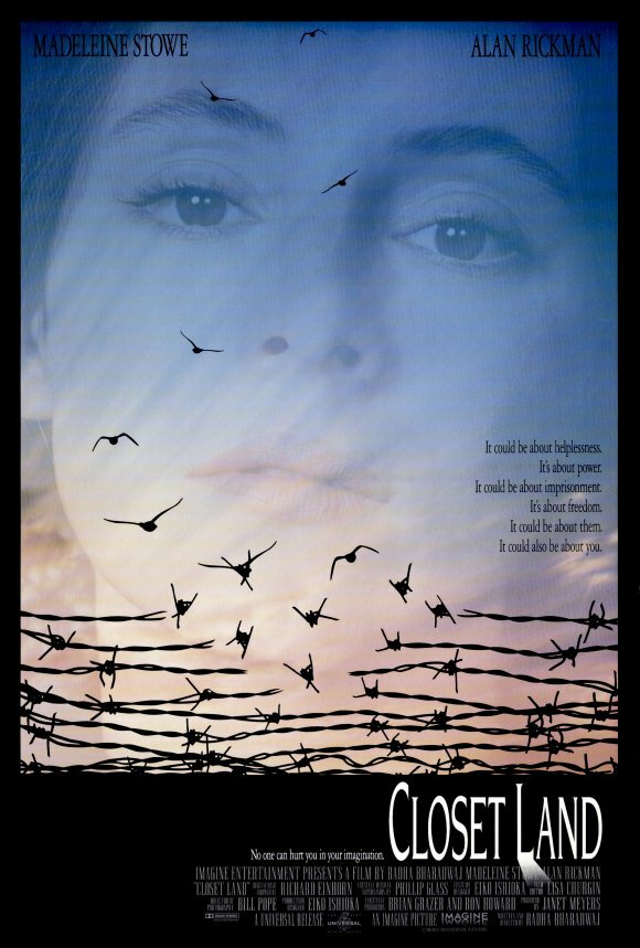 Постер: Страна в шкафу (1990)